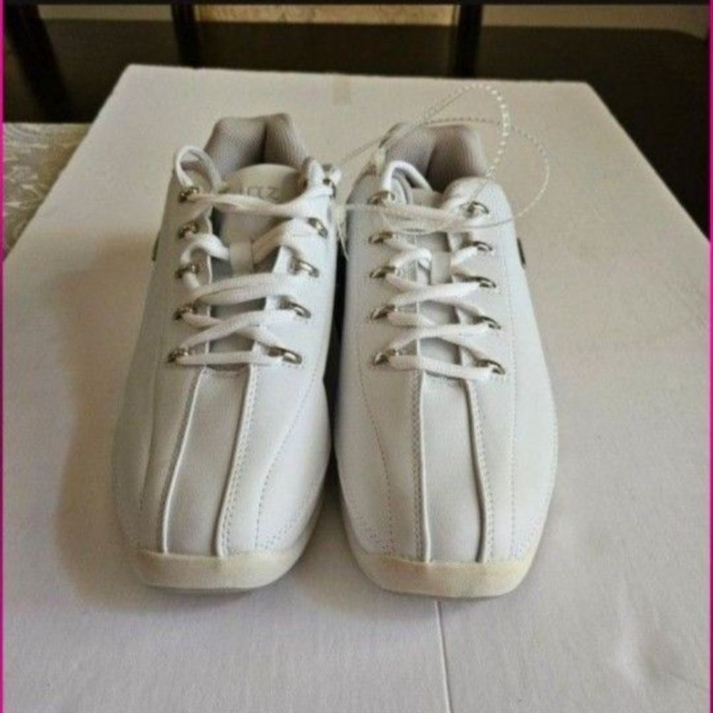 Classic White Men's Sneakers